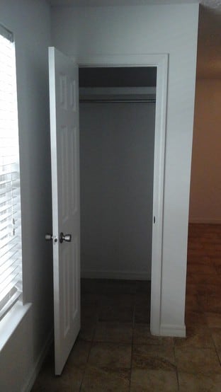 Building Photo - 1618 S Ave G Ave