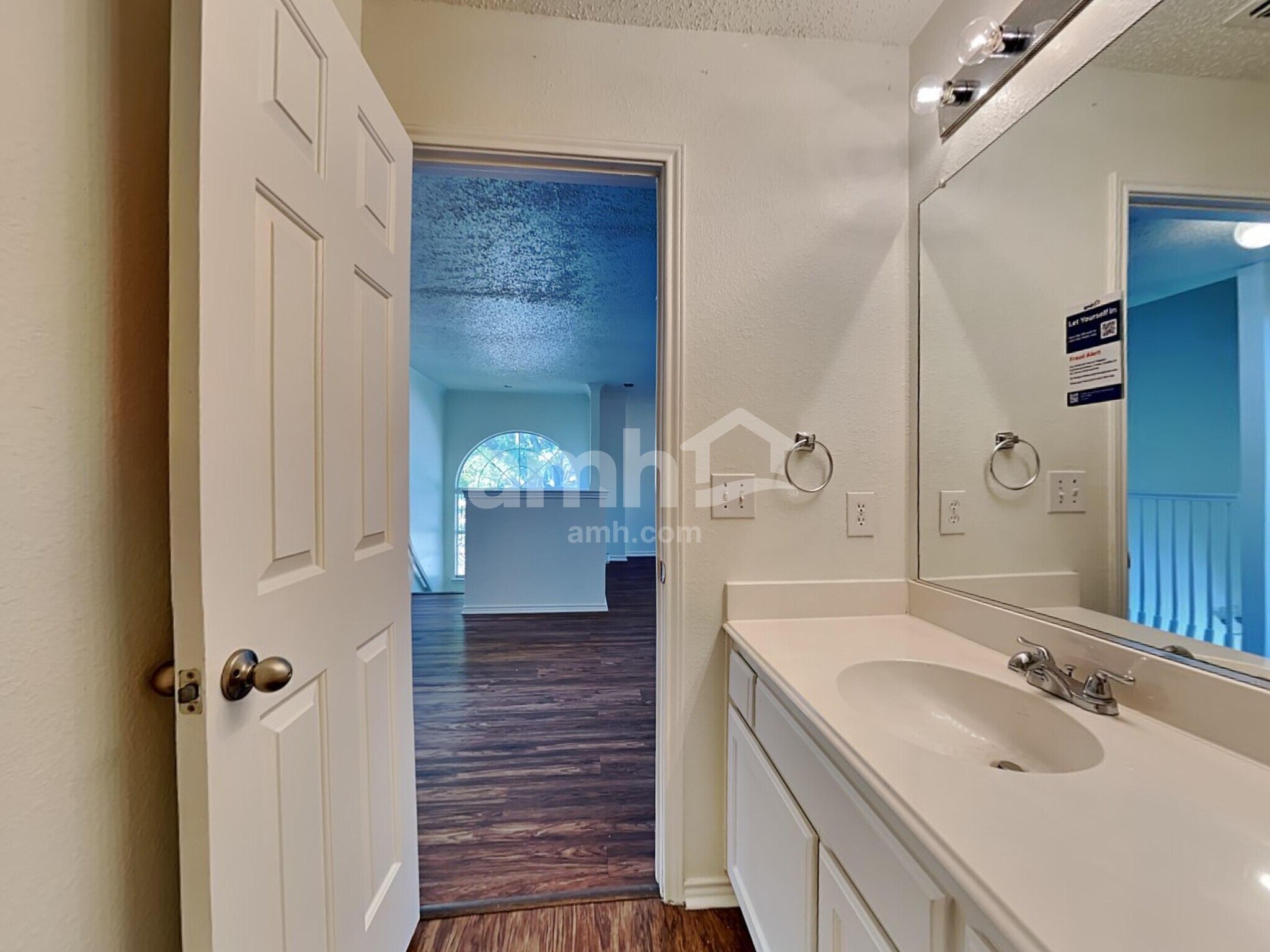 Building Photo - 601 Ridgemont Dr