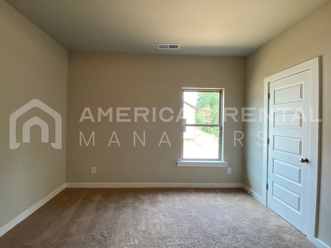 Building Photo - Home for Rent in Odenville, AL! View with ...