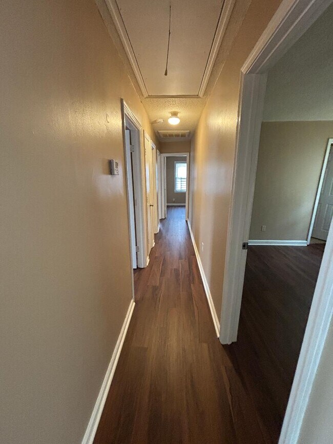 Building Photo - 1968 Gayle Ave