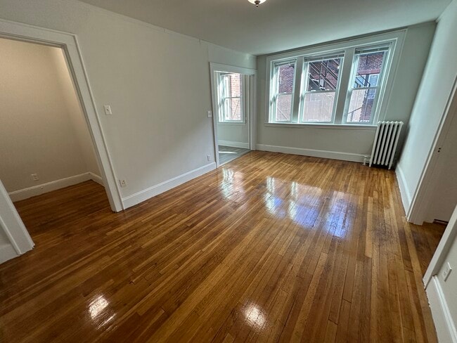 Building Photo - 130 Highland Ave