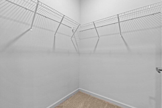 Building Photo - The Groves at 421 *Move In Special*