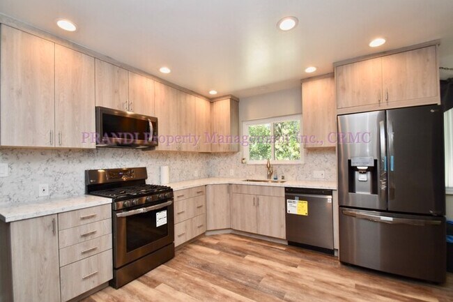 Building Photo - 45 Ignacio Ln