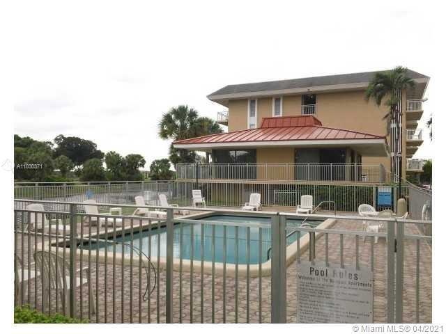 Building Photo - 455 S Pine Island Rd