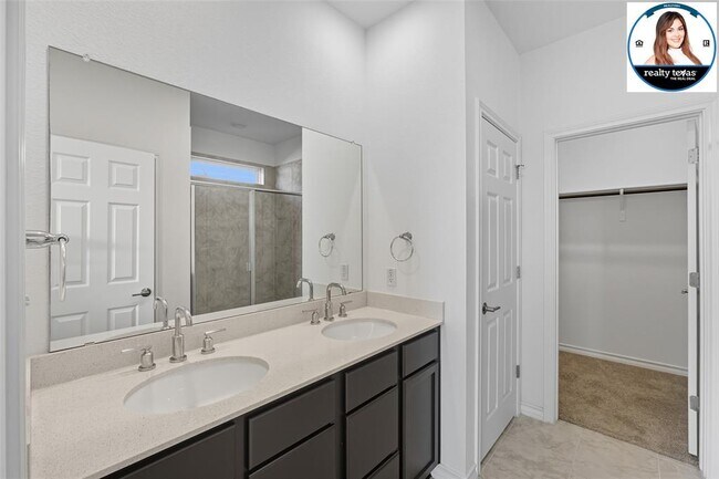 Building Photo - 215 Thurman Holt Rd