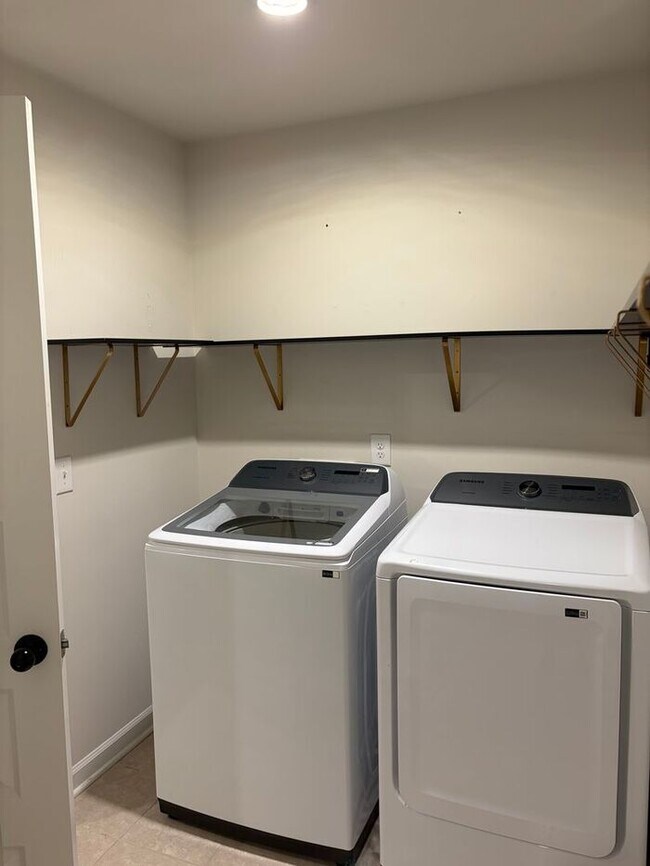 Building Photo - Beautiful Spartanburg home right off I-85, Available Now!! $500 OFF FIRST FULL MONTH
