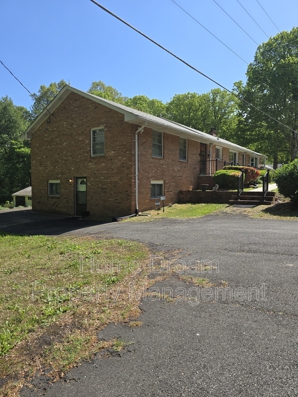 Building Photo - 9517 Brock Rd
