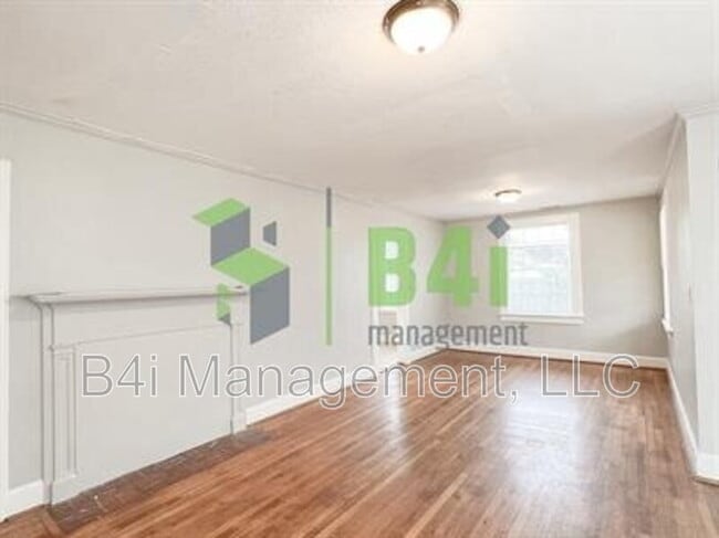 Building Photo - 243 Margaret Ave