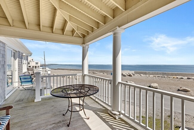 Building Photo - 33 Oceanside Dr