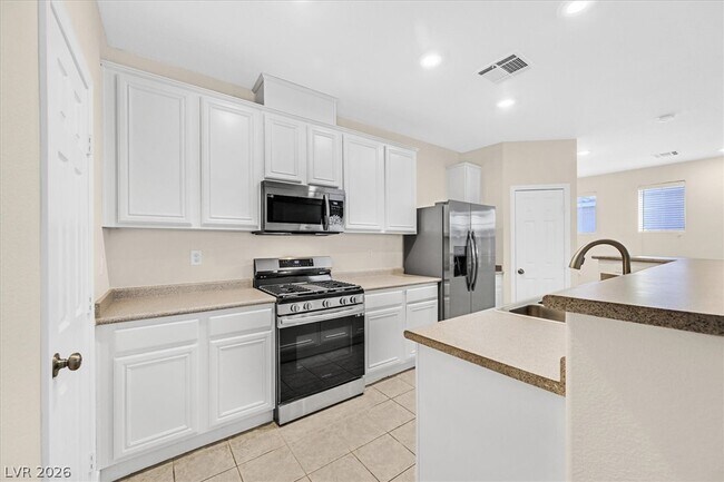 Building Photo - 6255 W Arby Ave