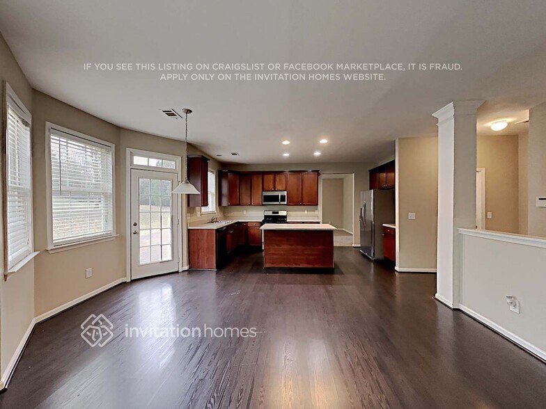 Building Photo - 1792 Sahale Falls Dr