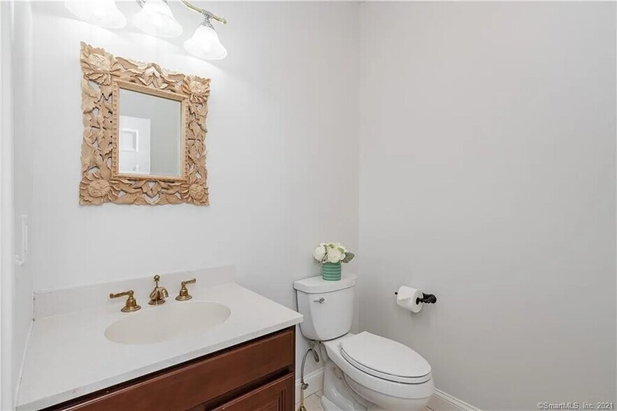 First Fl Guest Bathroom - 6 Wyeth Dr