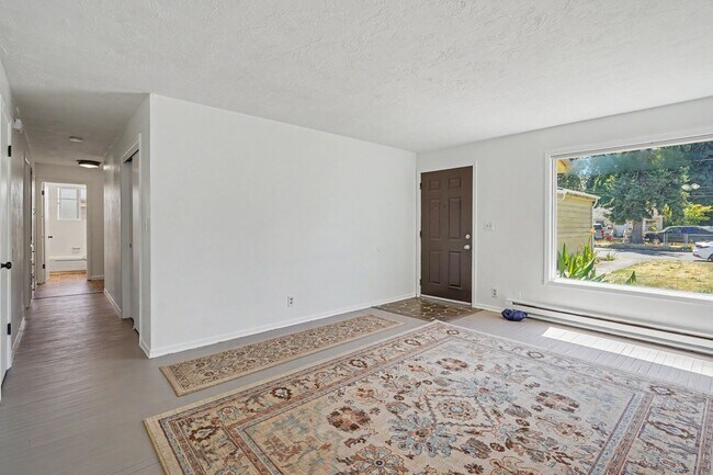 Building Photo - 2519-2521 Hyde Ct SE