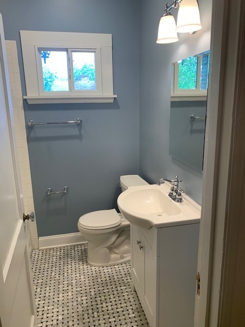 Building Photo - 1532 Lewis St