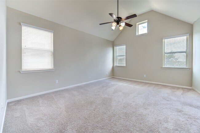 Building Photo - 12130 La Strada St