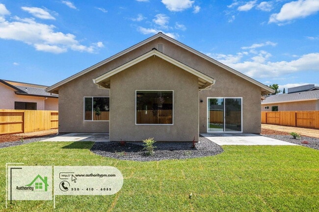 Building Photo - 2864 River Dr