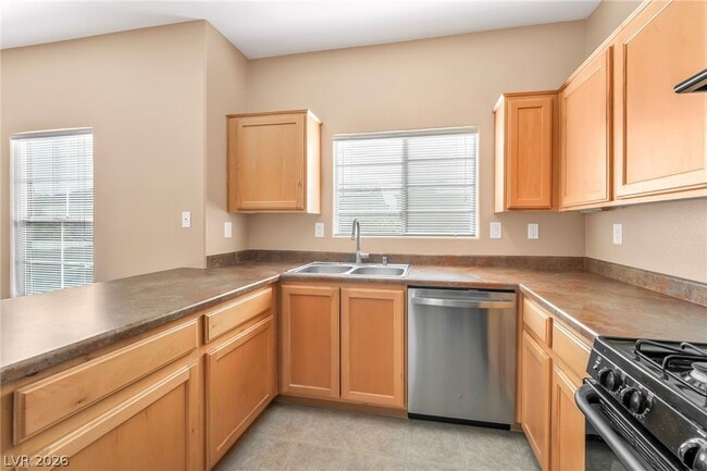 Building Photo - 7660 W Eldorado Ln