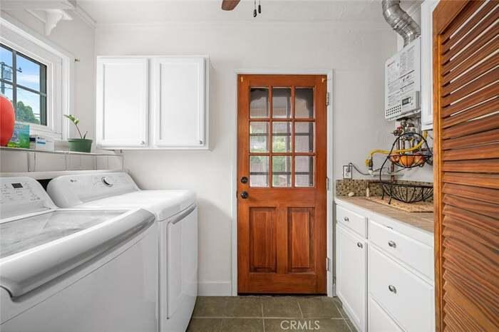 Building Photo - 7028 Parkcrest St