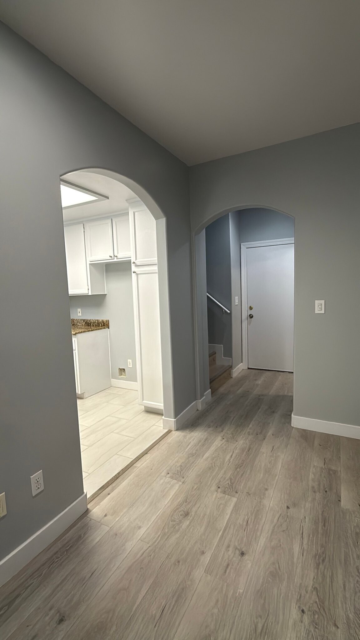 Building Photo - 14627 Gledhill St