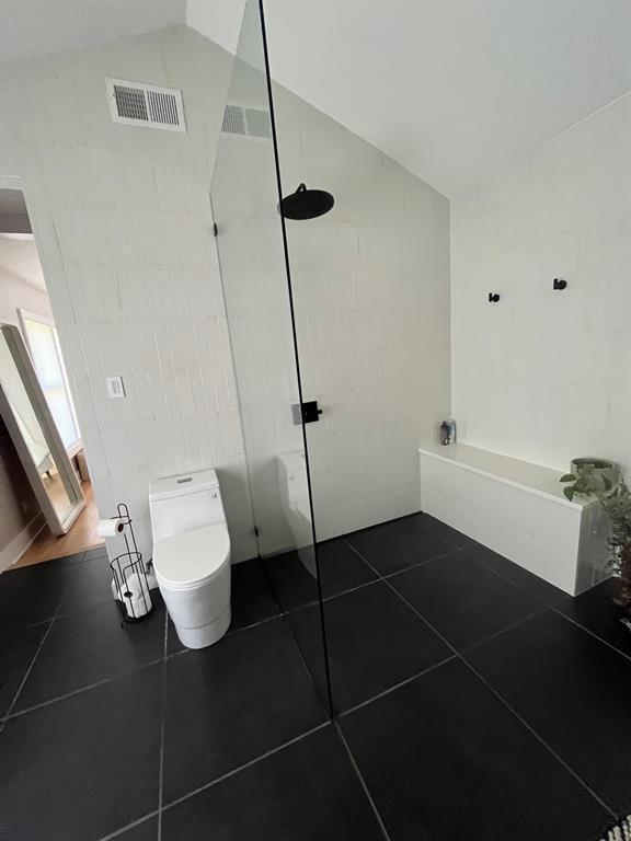 Building Photo - 2211 1/2 Pasadena Dr