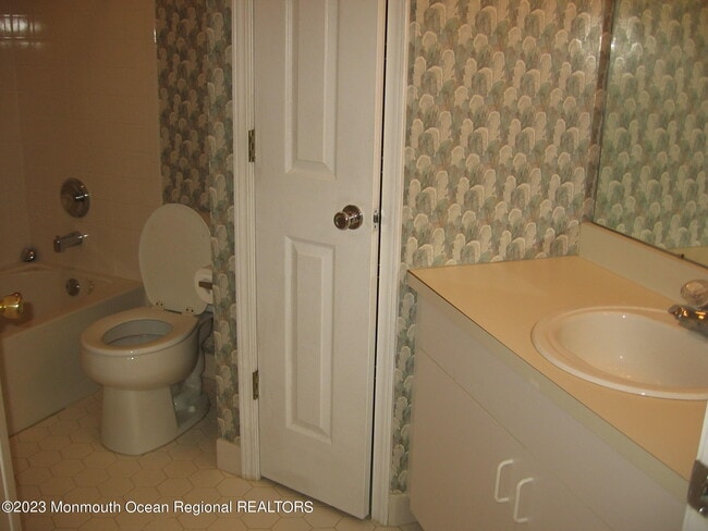 Building Photo - 1708 Ridgeview Ct