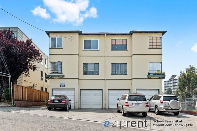 Building Photo - 101 Fairmount Ave