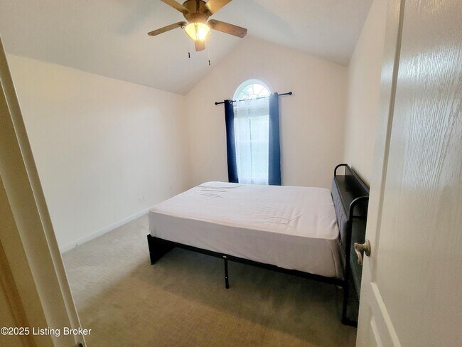 Building Photo - 12611 Bernay Pl