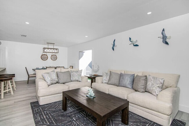 Building Photo - 27133 Edenbridge Ct
