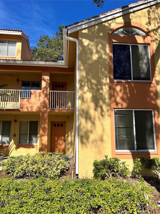 Building Photo - 1133 Coral Club Dr