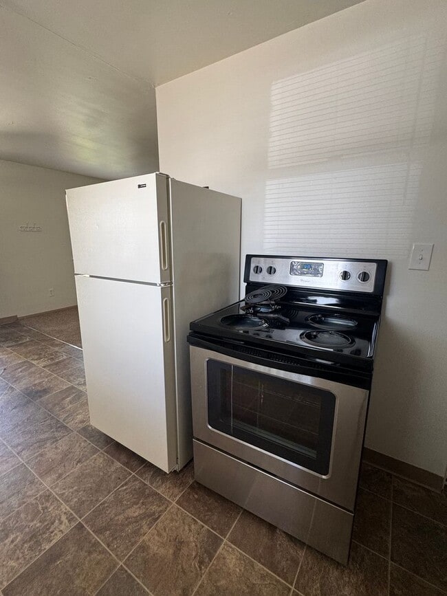 Building Photo - Jean Street 4 Plex