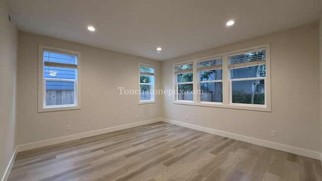 Building Photo - Luxury Meets Nature for this 3 BD | 2.5 BA...