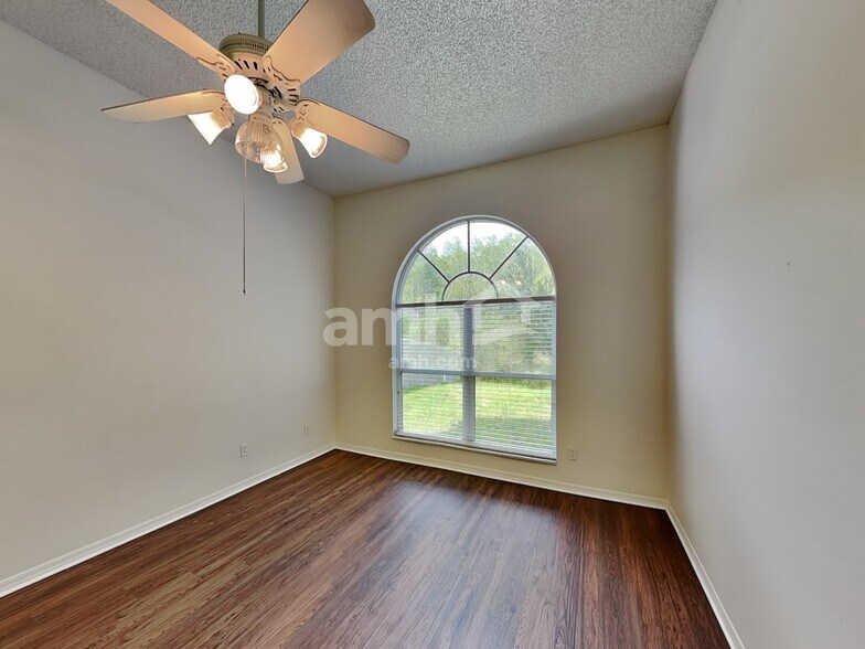 Building Photo - 12636 Enclave Dr
