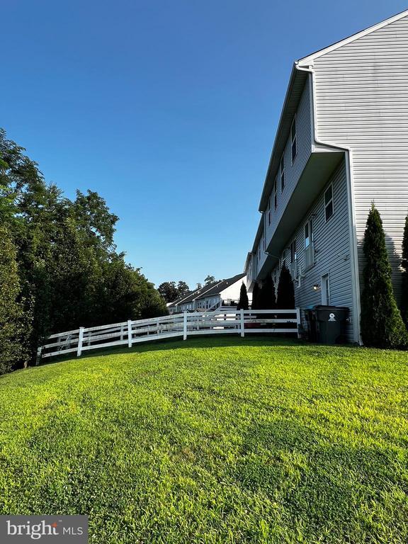 Building Photo - 123 Wye Oak Dr