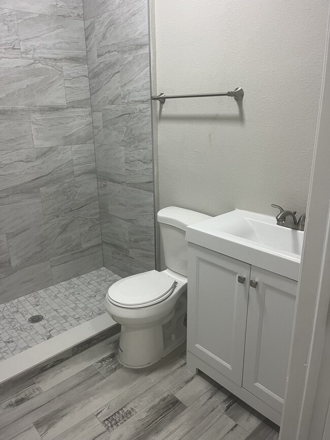 Building Photo - 1485 Steele St