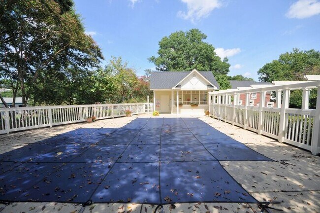 Building Photo - 2708 Dilworth Heights Ln