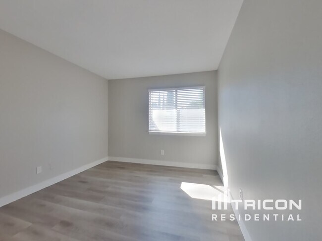Building Photo - 13636 Rundell Dr