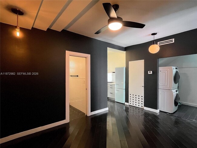 Building Photo - 742 12th St