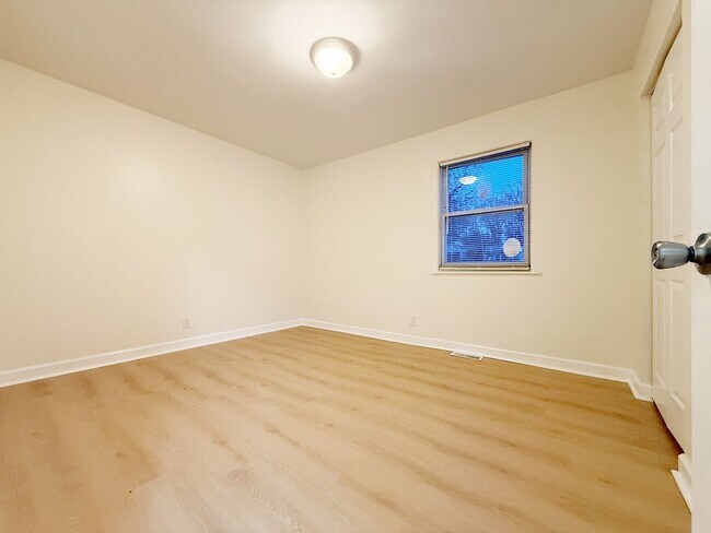 Building Photo - 607-609 Cypress St