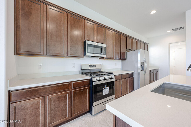 Building Photo - 25076 N 77th Dr