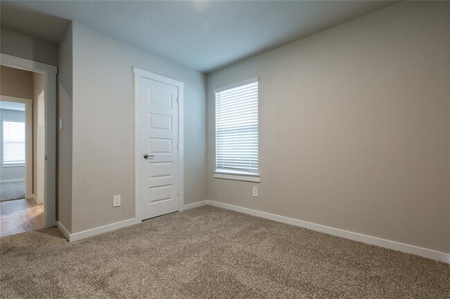 Building Photo - 7730 Rainham Valley Ln