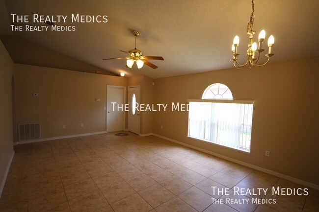 Building Photo - 7644 Harbor Lake Dr