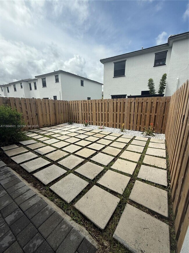 Building Photo - 28532 SW 133rd Path