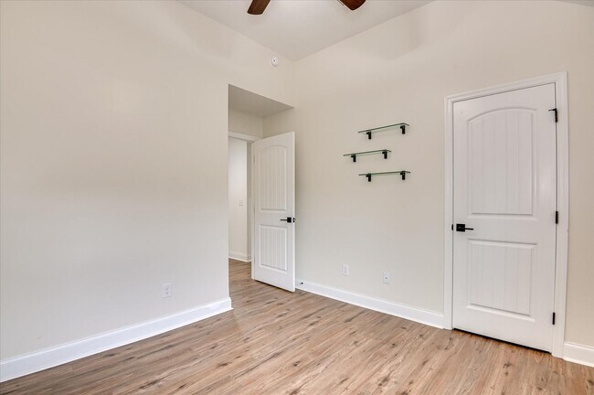 Building Photo - Home For Rent: 765 Mural Lake Ct Grovetown, GA 30813