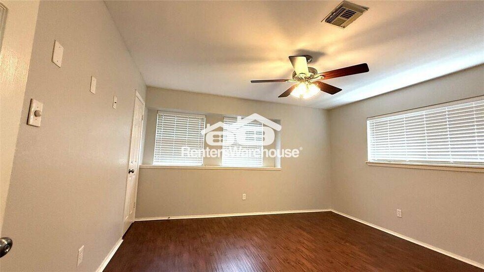Building Photo - 6007 Dryad Dr