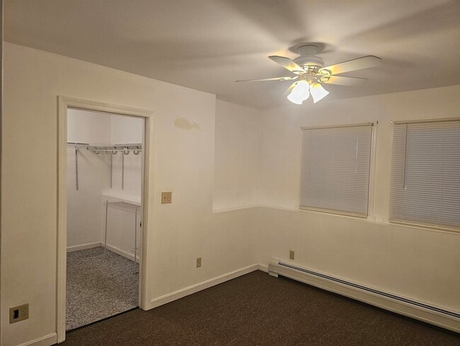 Building Photo - 30 Sterling Ln