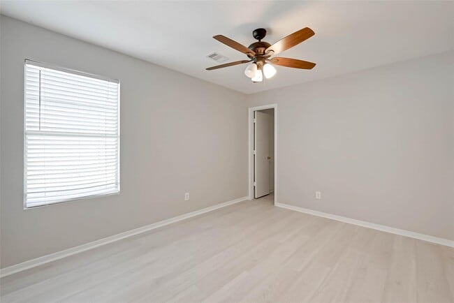 Building Photo - 5011 Redwing Brook Trail