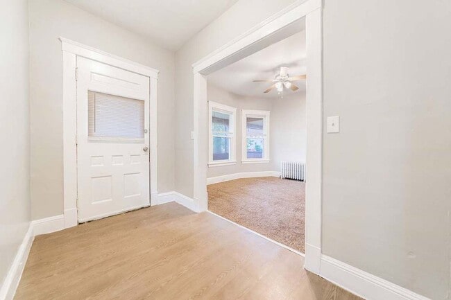 Building Photo - 2020 W 99th St