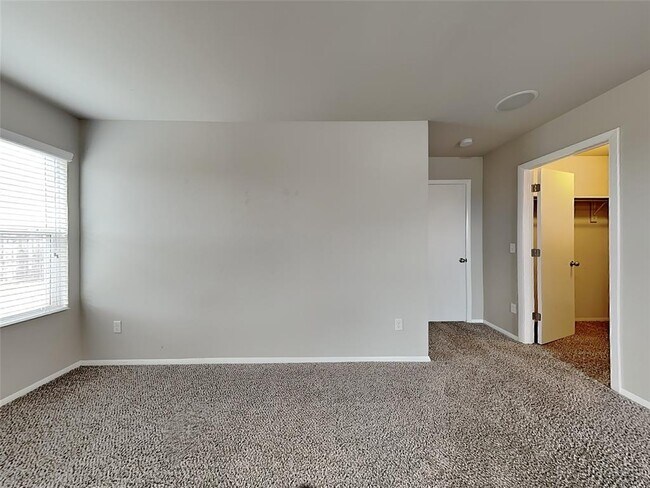 Building Photo - 9121 SW 56th St