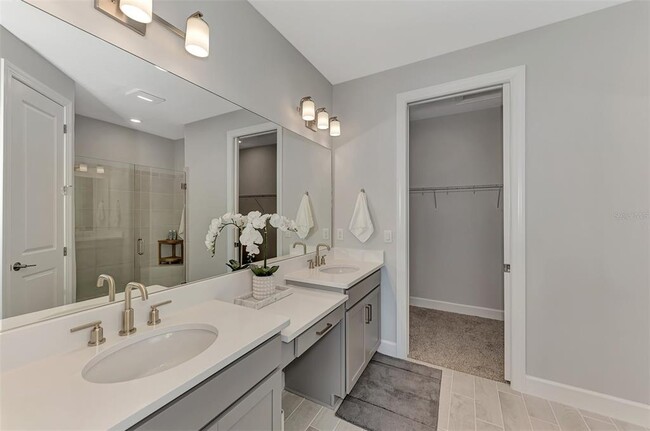 Building Photo - 16119 Fortezza Dr