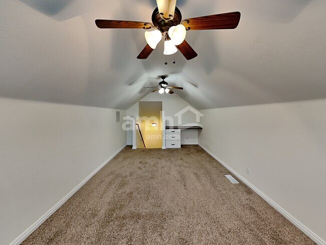Building Photo - 1845 N Pingo Ave